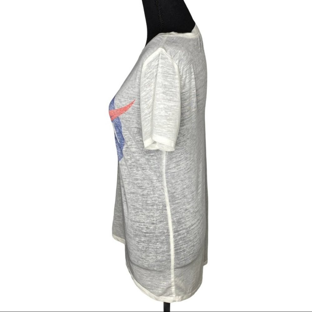 Zoe + Liv Women's White NASA Shirt Size Small - Picture 2 of 4